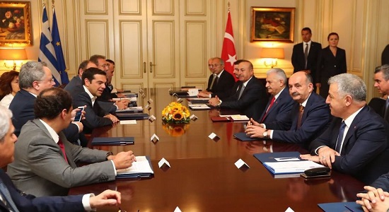 Le Ministre des Affaires étrangères Mevlüt Çavuşoğlu, a accompagné le Premier Ministre Binali Yıldırım lors de sa visite en Grèce, le 19 juin 2017