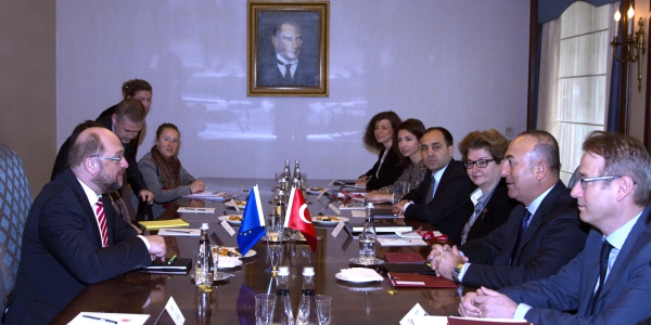 Foreign Minister Çavuşoğu met with President of the European Parliament Schulz