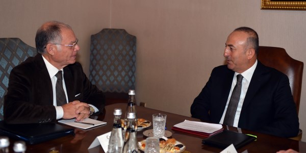 Foreign Minister Çavuşoğlu met with TRNC Presidential Negotiator Olgun