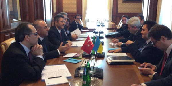 Dışişleri Bakanı Çavuşoğlu Ukrayna Dışişleri Bakanı Pavlo Klimkin'le görüştü.