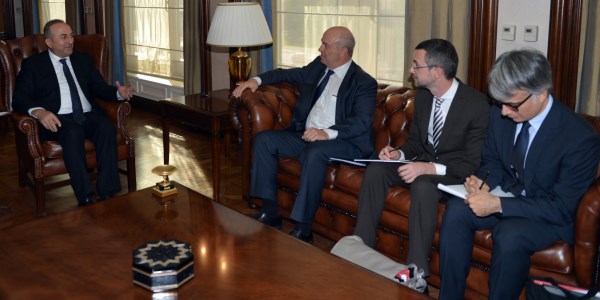 Dışişleri Bakanı Çavuşoğlu Avrupa Konseyi İnsan Hakları Komiseri Nils Muižnieks’le görüştü.