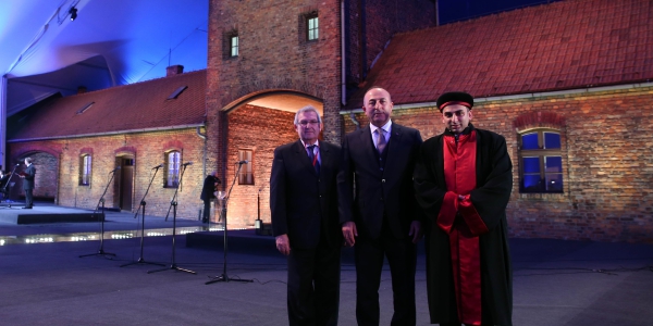 Foreign Minister Çavuşoğlu visited Poland to attend the International Holocaust Remembrance Day