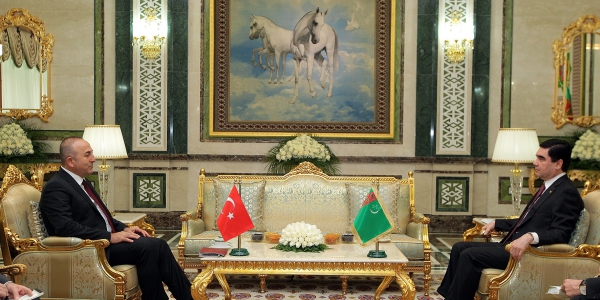 زيارة السيد تشاووش أوغلو وزير الخارجية لتركمنستان 