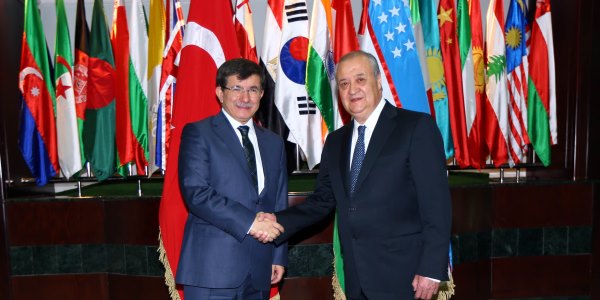 Foreign Minister Davutoglu in Uzbekistan