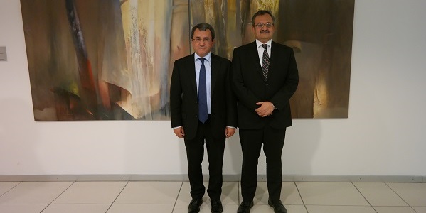 Le Vice-Ministre des Affaires étrangères, l’Ambassadeur Ahmet Yıldız, a reçu l’Ambassadeur du Pakistan, le 10 octobre 2017
