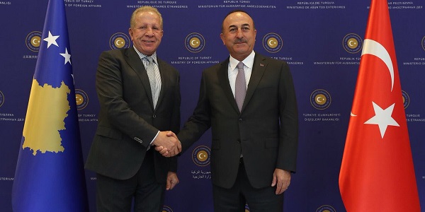 Dışişleri Bakanı Çavuşoğlu ülkemizi ziyaret eden Kosova Başbakan Birinci Yardımcısı ve Dışişleri Bakanı Behgjet Pacolli ile biraraya geldi, 26 Ekim 2017
