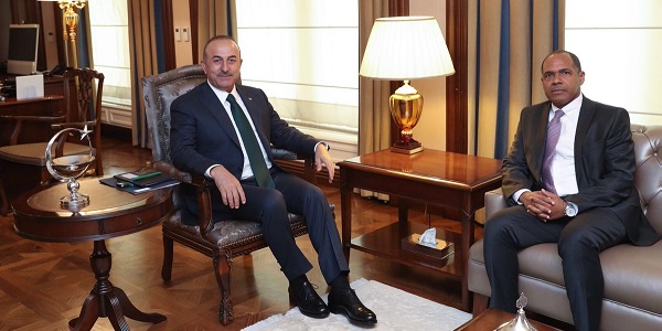 Le Ministre des Affaires étrangères, Mevlüt Çavuşoğlu, a rencontré l'Ambassadeur de Cuba à Ankara, 7 mai 2018