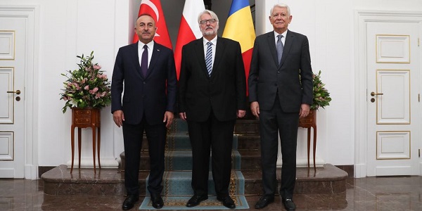 زيارة السيد تشاووش أوغلو وزير الخارجية لبولونيا للمشاركة في الاجتماع الثلاثي لوزراء خارجية تركيا ورومانيا وبولونيا - 25 آب/أغسطس 2017