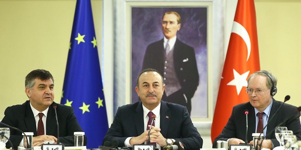 Réunion du ministre des Affaires étrangères Mevlüt Çavuşoğlu avec les ambassadeurs des pays de l'Union européenne (UE), 5 février 2020