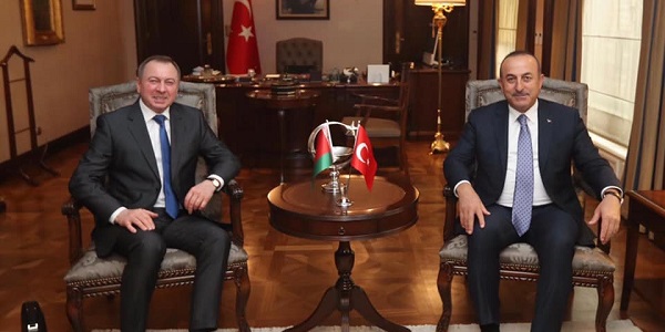 Réunion du ministre des Affaires étrangères Mevlüt Çavuşoğlu avec le ministre des Affaires étrangères de Biélorussie, Vladimir Makei, 15 avril 2019