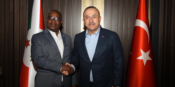 Réunion du ministre des Affaires étrangères Mevlüt Çavuşoğlu avec le ministre des Affaires étrangères du Burundi Ezéchiel Nibigira, 6 mars 2020