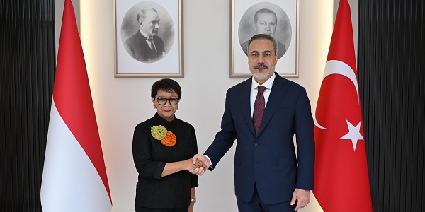Außenminister Hakan Fidan empfing Retno Marsudi, Außenministerin von Indonesien, 1. Mai 2024, Ankara