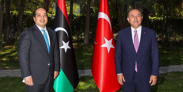 Réunion du ministre des Affaires étrangères Mevlüt Çavuşoğlu avec le vice-président du Conseil présidentiel du gouvernement d'accord national de Libye Ahmed Maiteeq, 15 septembre 2020