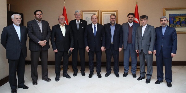 Réunion du ministre des Affaires étrangères Mevlüt Çavuşoğlu avec Heshmatollah Falahatpisheh, président de la Commission de la sécurité nationale et de la politique étrangère du Parlement de l’Iran, 22 janvier 2019