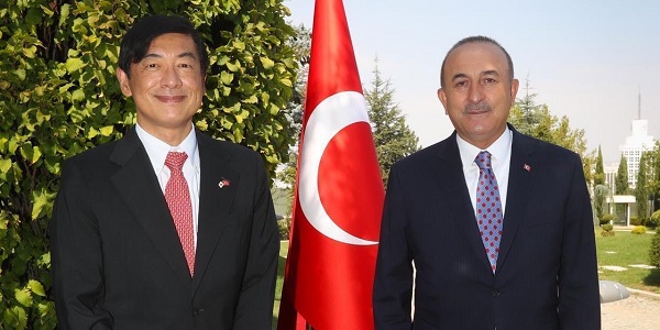 Réunion du ministre des Affaires étrangères Mevlüt Çavuşoğlu avec l'ambassadeur du Japon Akio Miyajima, 24 septembre 2020