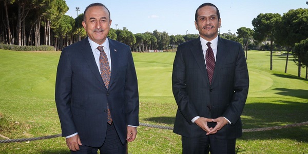 Réunion  du ministre des Affaires étrangères Mevlüt Çavuşoğlu avec le vice-premier ministre et ministre des Affaires étrangères du Qatar Sheikh Mohammed bin Abdulrahman Al Thani, 5 novembre 2020