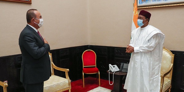 Visite du ministre des Affaires étrangères Mevlüt Çavuşoğlu au Niger, 21 juillet 2020