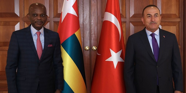 Réunion du ministre des Affaires étrangères Mevlüt Çavuşoğlu avec le ministre des Affaires étrangères du Togo Robert Dussey, 26 juillet 2021