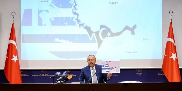 Réunion du ministre des Affaires  étrangères Mevlüt Çavuşoğlu avec des membres de la presse étrangère dans le cadre d’un événement de l'Union des démocrates internationaux, 23 septembre 2020