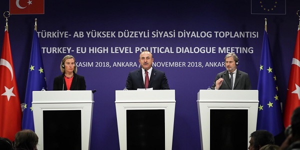 Le ministre des Affaires étrangères, Mevlüt Çavuşoğlu, a accueilli la réunion de dialogue politique de haut niveau entre la Turquie et l'UE, 22 novembre 2018