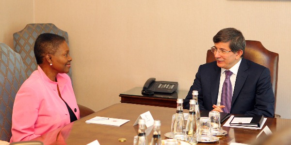 Foreign Minister Davutoğlu met with the UN Under-Secretary-General Amos.