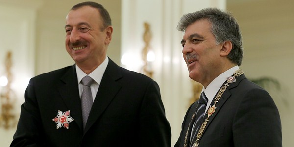 Le Président de la République de l'Azerbaïdjan, SEM. Ilham Aliyev effectue une visite officielle en Turquie.
