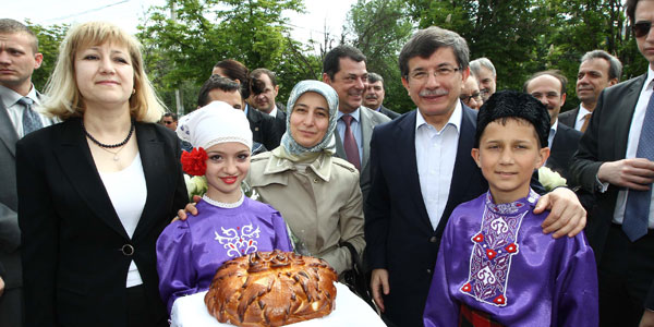 Dışişleri Bakanı Davutoğlu’nun Moldova ziyareti sırasında vizelerin karşılıklı olarak kaldırılması konusunda ilke kararı alındı.