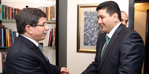 Dışişleri Bakanı Davutoğlu Afganistan Cevizcan Valisini kabul etti.