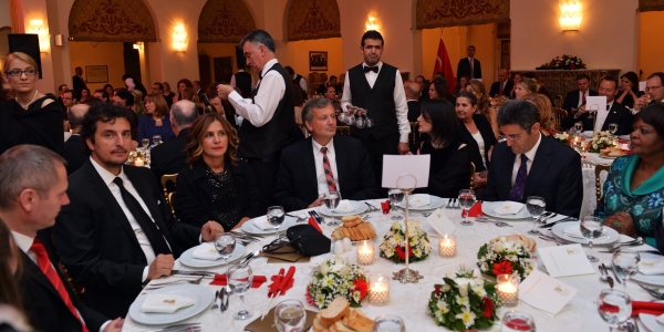 Bal de la République à l’Ankara Palas