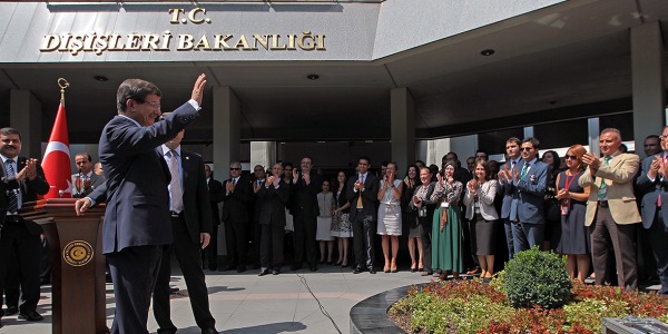 Foreign Minister Davutoğlu bids farewell to Foreign Ministry