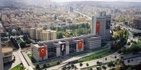 Message du Ministre des Affaires étrangères Mevlüt Çavuşoğlu, à l’occasion de la Journée internationale des femmes, 8 mars 2019