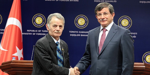 Dışişleri Bakanı Davutoğlu “Kırım’da emrivaki şeklinde yapılan referandum kabul edilemez niteliktedir.”