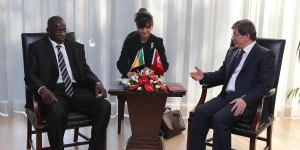Foreign Minister Davutoğlu met with Malian Religious Affairs and Faith Minister Yacouba Traore.