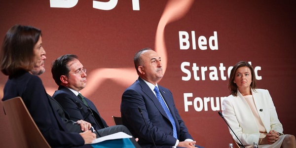 
Визит Министра иностранных дел Турецкой Республики Мевлюта Чавушоглу в Словению для участия в 17-м Бледском стратегическом форуме, 29 августа 2022 года
