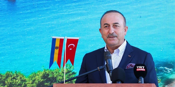 Participation du ministre des Affaires étrangères Mevlüt Çavuşoğlu à la cérémonie d'inauguration du consulat honoraire de Moldavie à Alanya, 7 novembre 2020