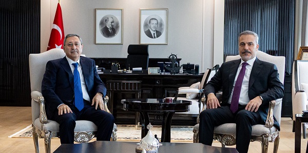 استقبال وزير الخارجية السيد هاكان فيدان ممثل الرئيس الأذربيجاني للمهام الخاصة السيد خلف خلفوف، 25 نوفمبر/ تشرين الثاني 2025، أنقرة

