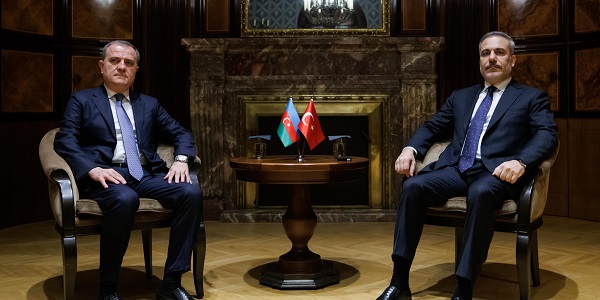 Minister of Foreign Affairs Hakan Fidan met with Jeyhun Bayramov, Minister of Foreign Affairs of the Republic of Azerbaijan, 3 December 2025, Vienna