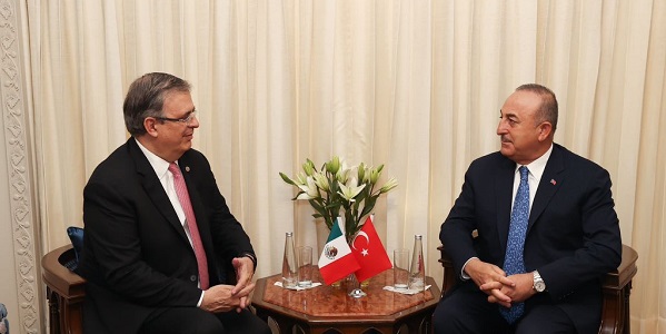 Rencontre du ministre des Affaires étrangères Mevlüt Çavuşoğlu avec Marcelo Ebrard Casaubon, ministre des Affaires étrangères des États-Unis mexicains, 1er mars 2023, New Delhi