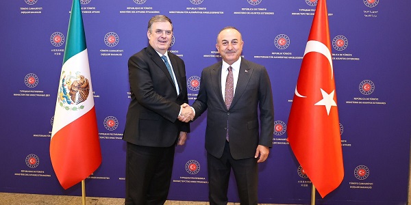 Treffen von Außenminister Mevlüt Çavuşoğlu mit Marcelo Ebrard Casaubon, Außenminister der Vereinigten Mexikanischen Staaten, 17. November 2022