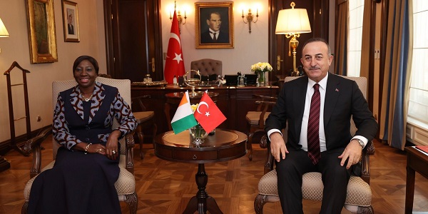 Meeting of Foreign Minister Mevlüt Çavuşoğlu with Foreign Minister Kandia Camara of Côte d’Ivoire, 15 March 2022