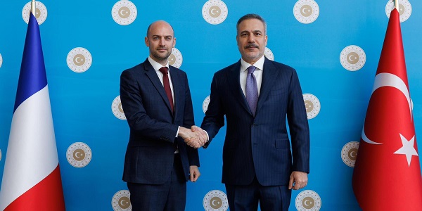 اجتماع السيد وزير الخارجية التركية هاكان فيدان مع وزير الخارجية والشؤون الأوروبية الفرنسي، جان نويل بارو، 27 يناير/كانون الثاني 2026، أنقرة