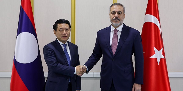 El Ministro de Asuntos Exteriores Hakan Fidan acogió a Saleumxay Kommasith, Viceprimer Ministro y Ministro de Asuntos Exteriores de Laos, el 5 de febrero de 2024, en Ankara