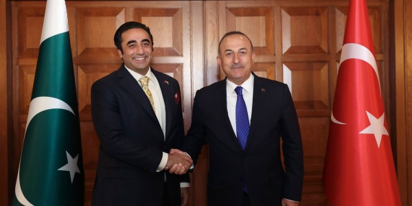 Rencontre du ministre des Affaires étrangères Mevlüt Çavuşoğlu avec le ministre des Affaires étrangères du Pakistan, Bilawal Bhutto Zardari, 31 mai 2022