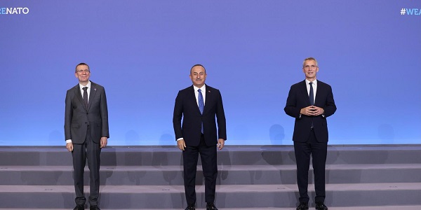 Participation du ministre des Affaires étrangères, Mevlüt Çavuşoğlu, aux réunions des ministres des Affaires étrangères de l'OTAN à Riga, du 30 novembre au 1er décembre 2021.