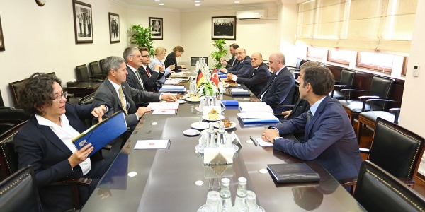 Dışişleri Bakanlığı Müsteşarı Büyükelçi Sinirlioğlu’nun Almanya Dışişleri Bakanlığı Devlet Sekreteri ile görüşmesi