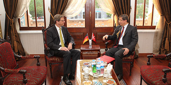 Turkish and German Foreign Ministers discussed Turkey-EU relations. 